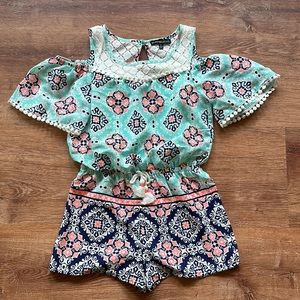 Girls Romper. Size Youth Small.